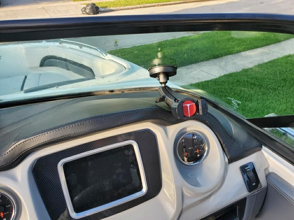 Auto/Truck Suction Cup Mount Kit