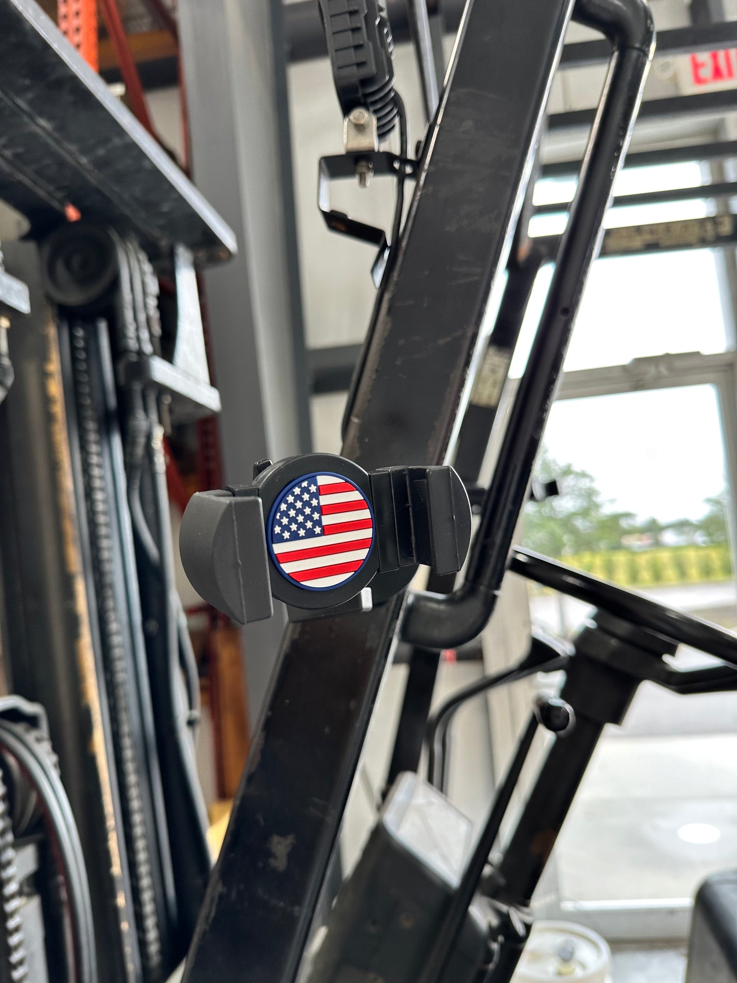 Magnetic Base Utility Mount